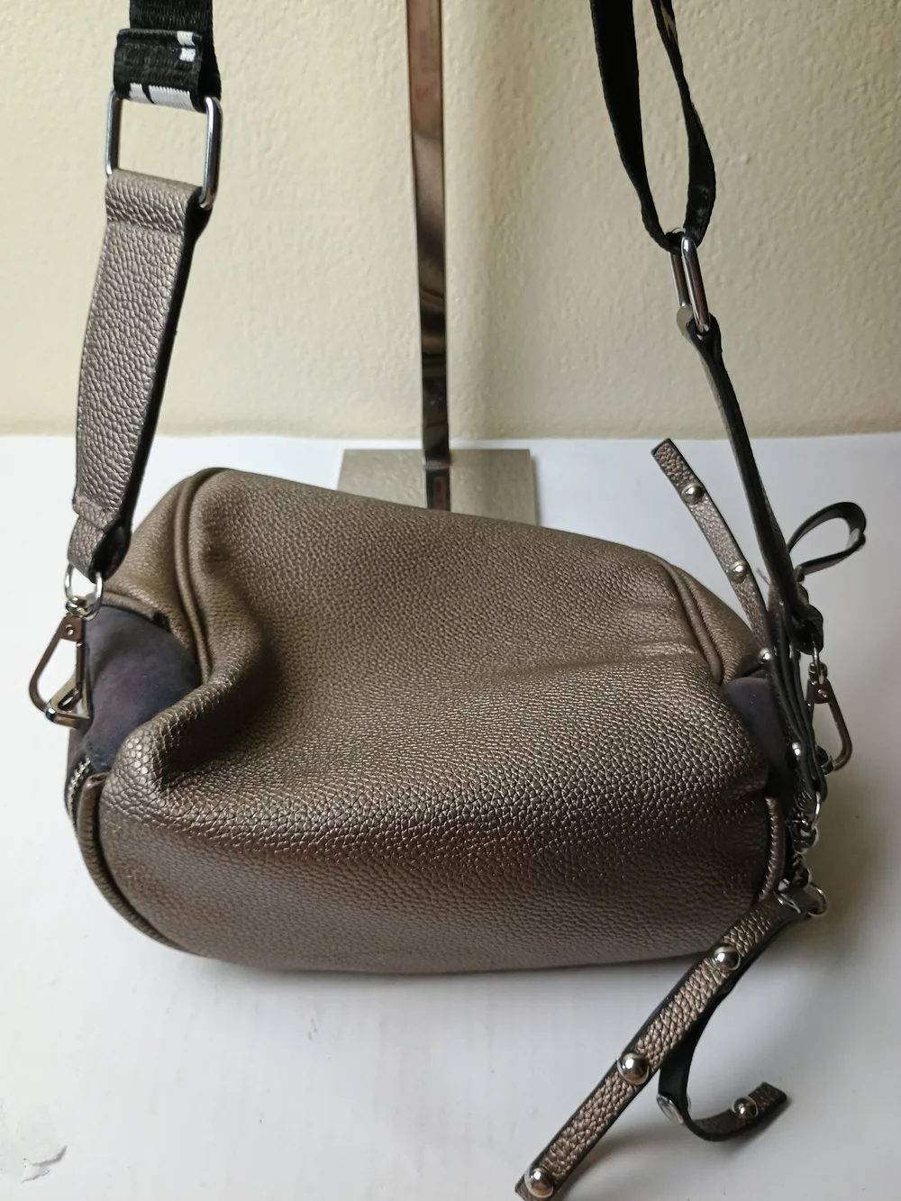 Kuchen & Bag Black and Brown Men's  Sling Bag Metallic - Unisex
